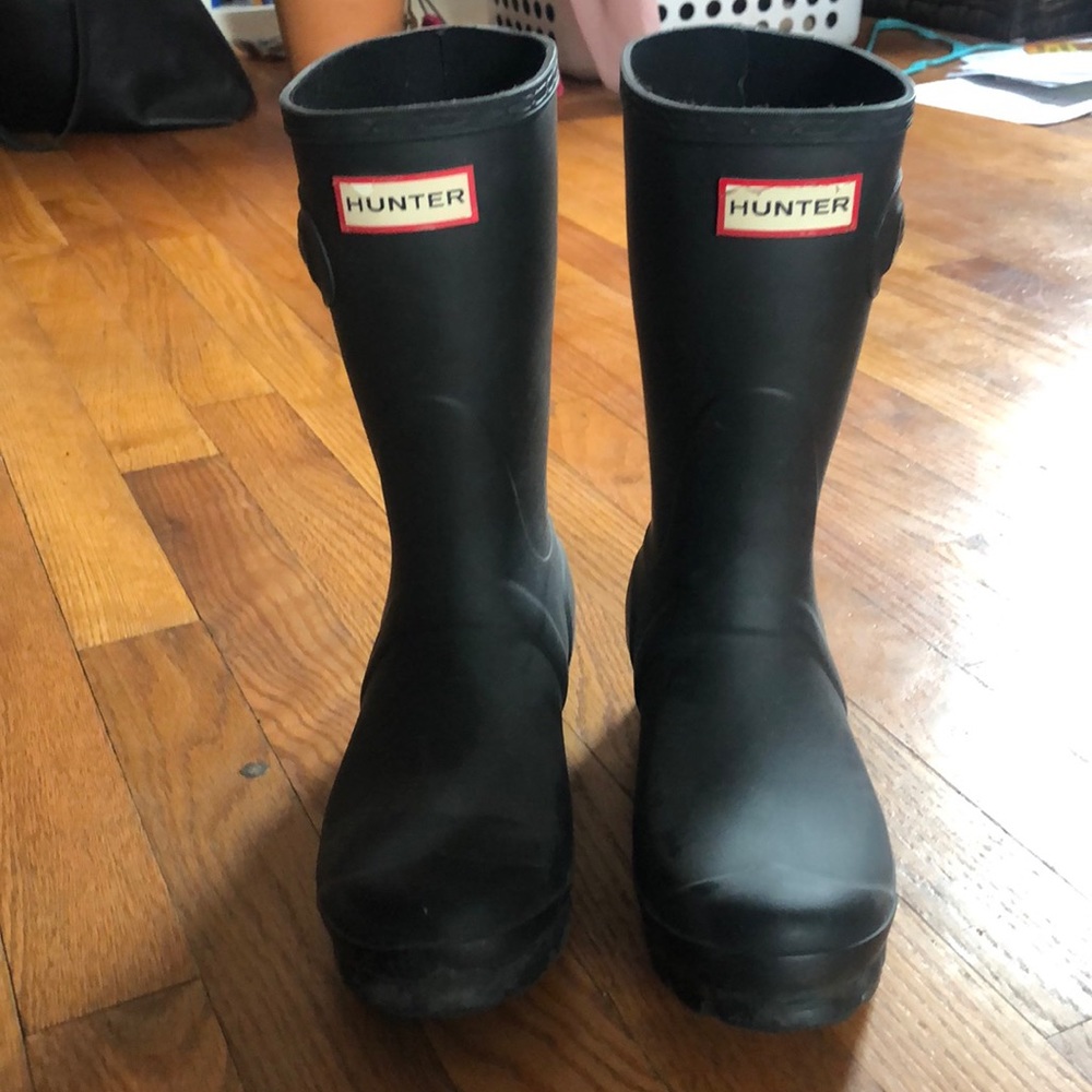 Black hunter rainboots
